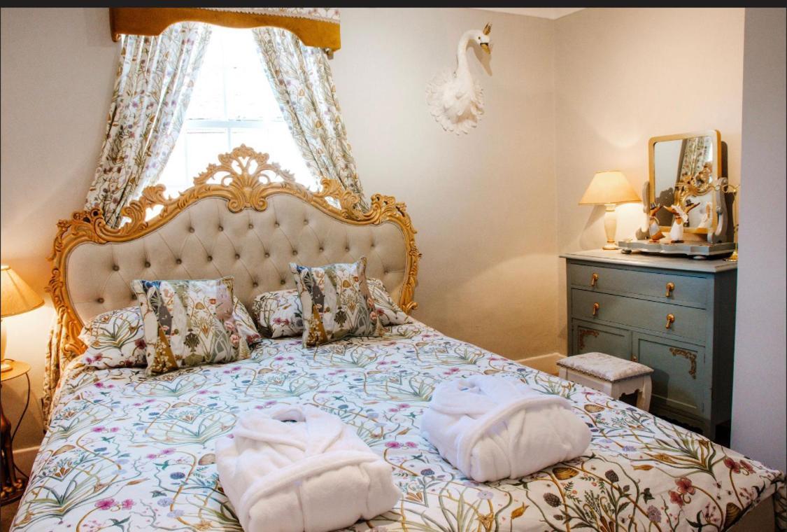 Whispering Place Georgian Grade II Sleeps 6 Adults 3 Mins From Safari Park & Steam Train Bewdley Exterior photo